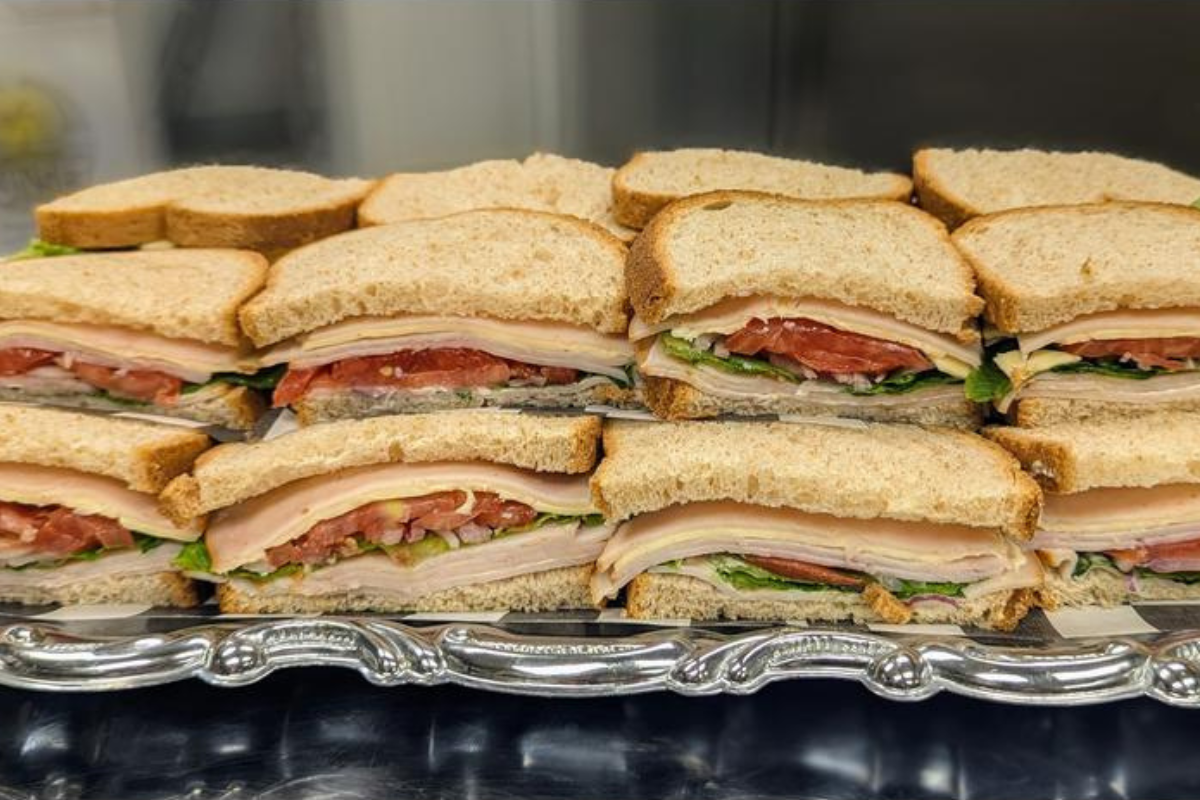 fresh best lunch near RTP offices featuring sandwiches and salads